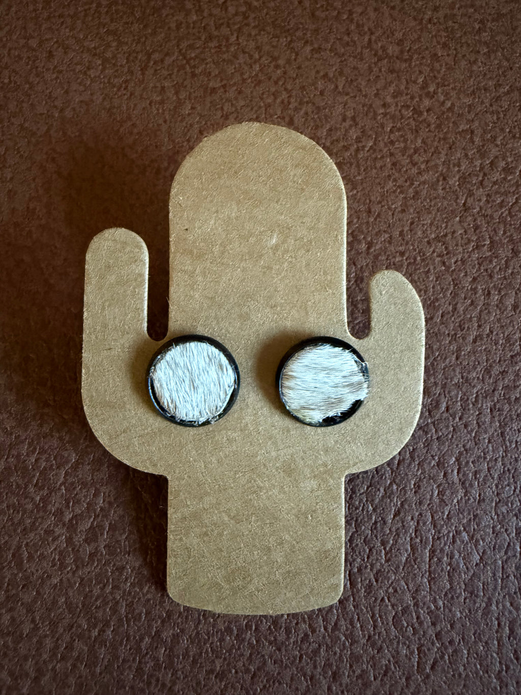 Cowhide studs - Authentic Outback Leather Earrings (set 10)